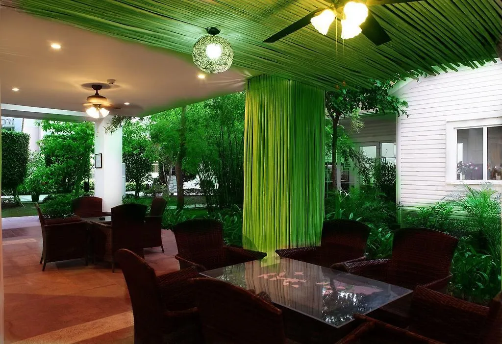 Wanbo Hotel Sanya 4*,  China